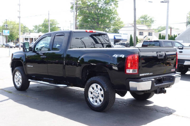 gmc sierra 2500hd 2011 1GT220CG1BZ408923 image gmc sierra 2500hd 2011 1GT220CG1BZ408923 image